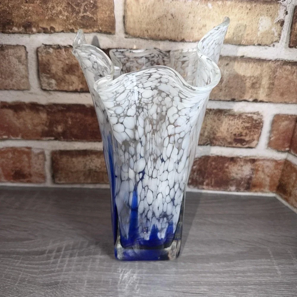 VTG Hand Blown Glass Vase, Blue & White Ruffled Handkerchief Vase